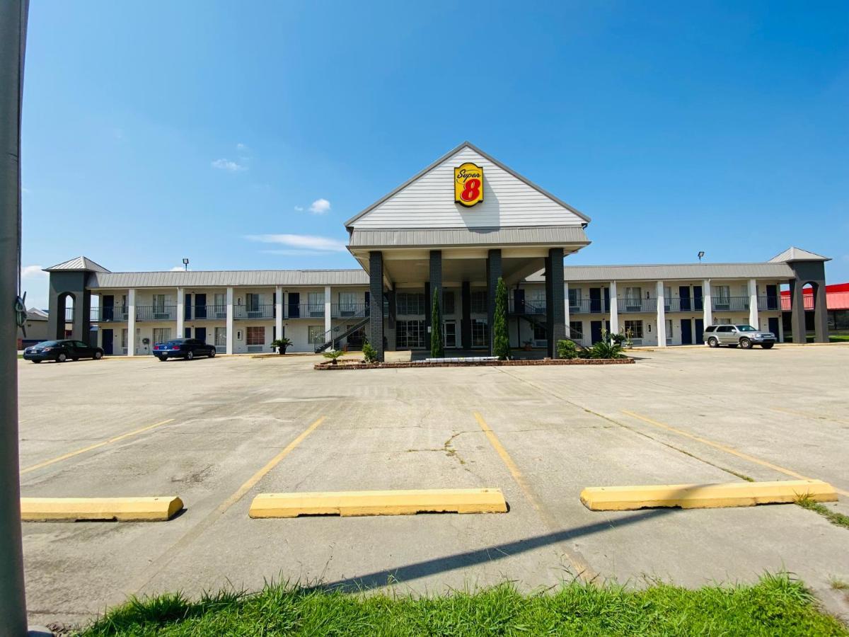 Motel Super 8 By Wyndham New Iberia Exterior foto