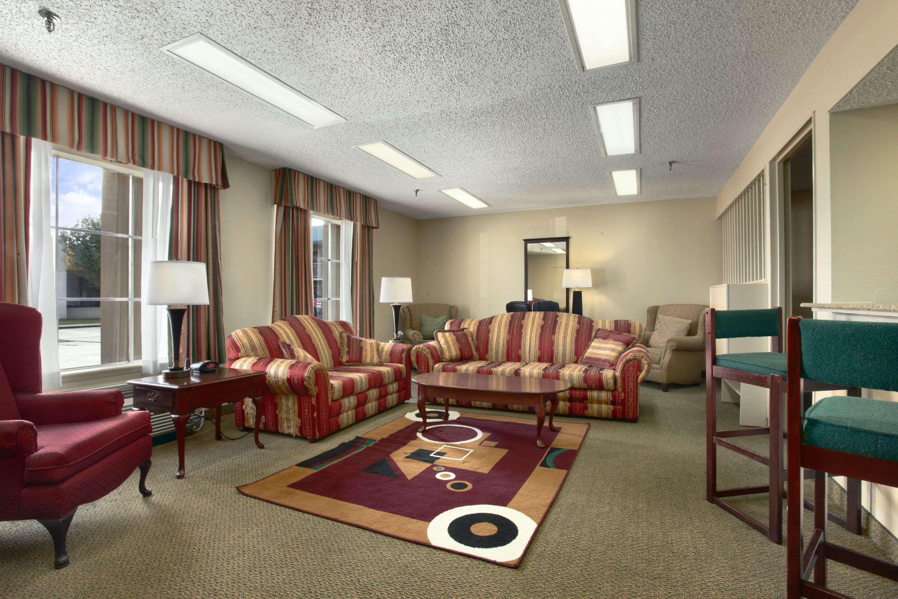 Motel Super 8 By Wyndham New Iberia Exterior foto